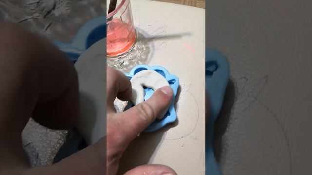 Лепка фигур, из гипсовой шпатлевки и клея пва! смотреть онлайн