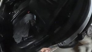 BMW  X5 оклейка в черный глянец молдингов.