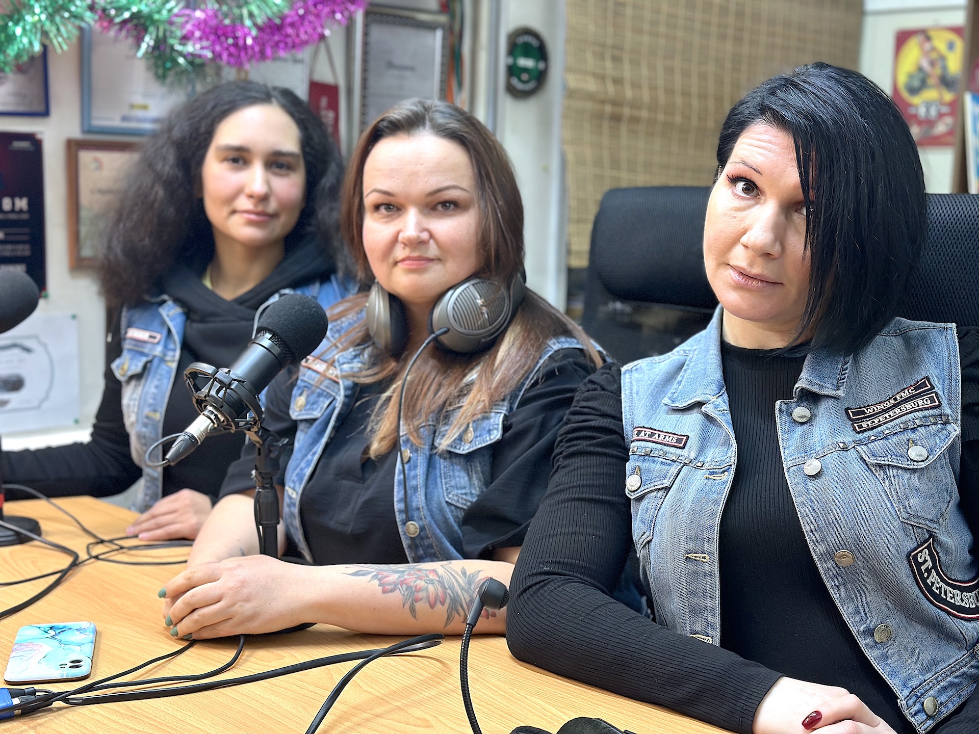 Женский мотоклуб Wings FMC St. Petersburg в гостях у MOTORADIO.