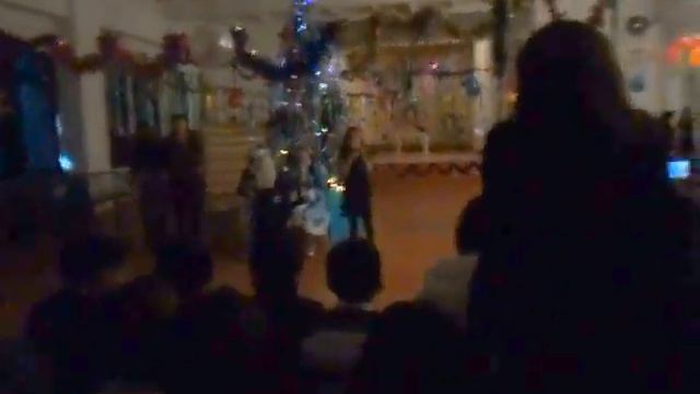 Риана))(поет ученица 6 в класса Валерия Щтукерт) смотреть онлайн