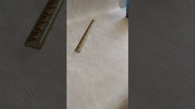 Обои люкс под ткань Муаре беж-золото смотреть онлайн