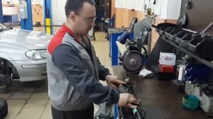 Причины стука  рулевой рейки. Как правильно подтянуть рейку