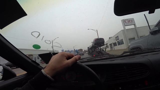 Рейс Майами - Чикаго / Помогаю мексиканскому коллеге / Попал под низкий мост смотреть онлайн