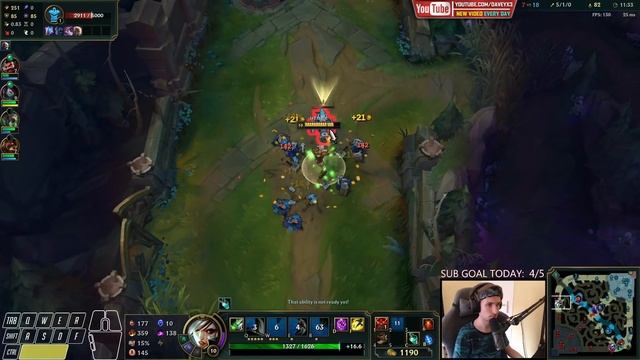 S+ RIVEN...? HOW TO 1V5 FROM THE TOPLANE (SEE THIS) - Season 11 Riven Top Gameplay Guide (Ep.14) смотреть онлайн