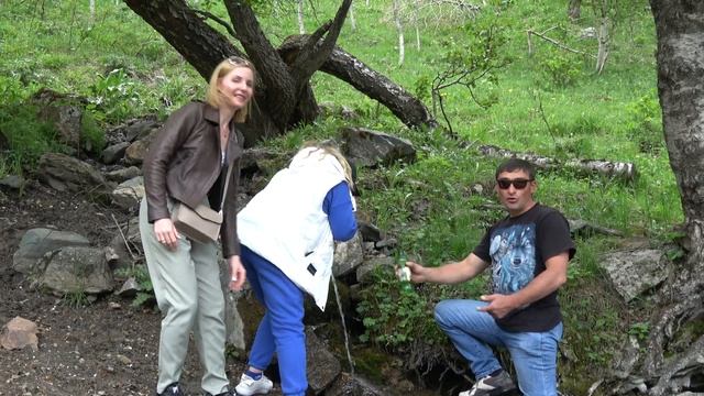 Домбай | Теберда | Джип-тур | Военно-Сухумская дорога | Озеро Туманлы-Кель | Лысая гора | Авиамания смотреть онлайн