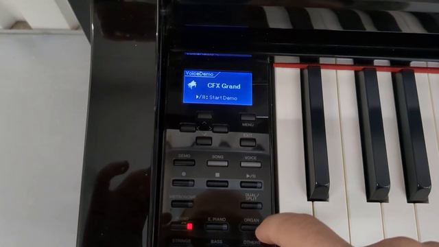 Yamaha Clavinova CLP-535PE digital piano and stool in glossy polished black ebony stock number 2333 смотреть онлайн