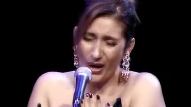ZIZI POSSI - "YOU DON`T KNOW ME" - PARA INGLES VER E OUVIR смотреть онлайн