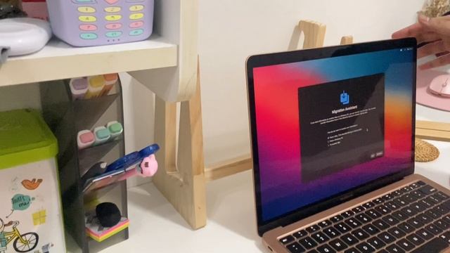 vlog ep1 ✨? wall decor, macbook air 2020 m1 unboxing, setup, accessories + customizing смотреть онлайн