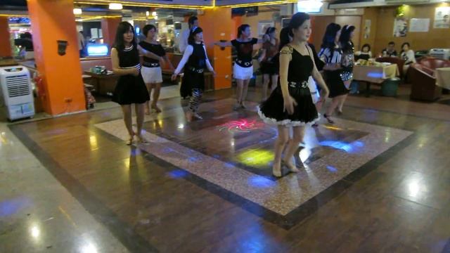 Tango to Evora Line Dance(By Juilin Chen & Irene Deng) смотреть онлайн