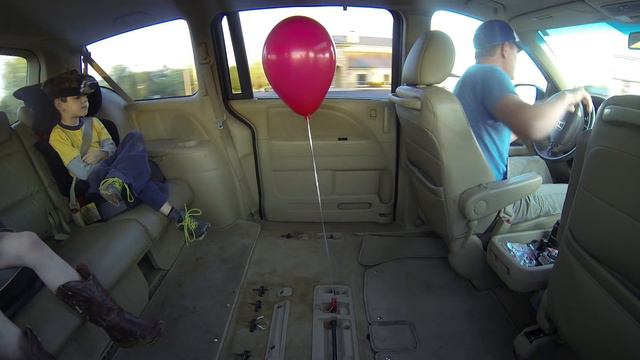 A Baffling Balloon Behavior - Smarter Every Day 113 смотреть онлайн