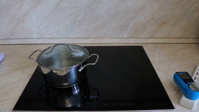Тест №3 варочной поверхности Beko HII68600PTX на кипячение 1 литра воды смотреть онлайн