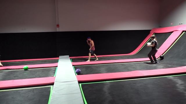 INSANE BLIND DODGEBALL CHALLENGE AT TRAMPOLINE PARK (with flips!) смотреть онлайн