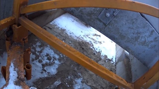 пусконаладка , сдаём кран в работу , пытаемся устранить стук камней на французском творении... смотреть онлайн