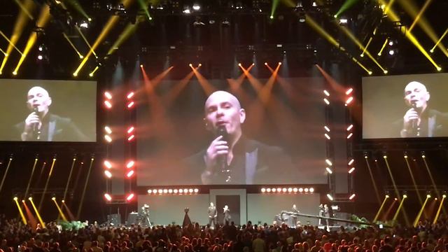 Surprise Guest: PIT BULL at Tony Robbins - UPW - San Jose - November 2016 смотреть онлайн