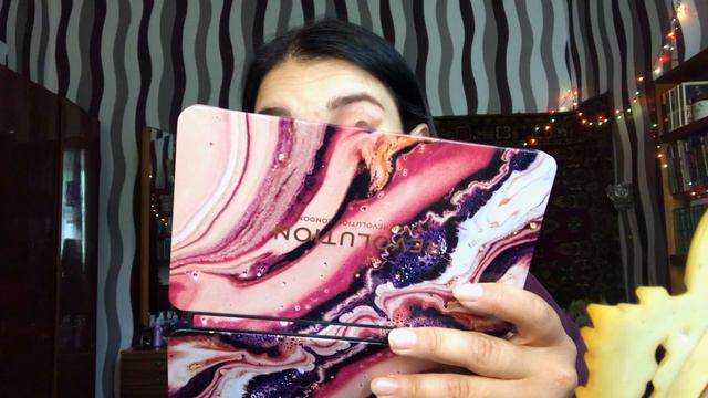 ПАЛЕТКА REVOLUTION ALLURE