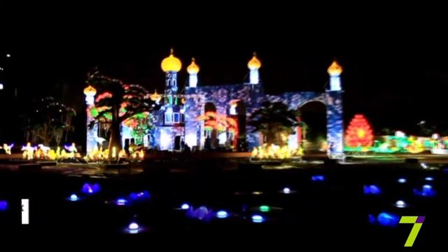 Репортаж: светящийся сад Dubai Garden Glow смотреть онлайн