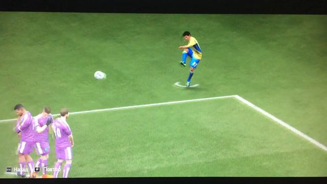 Супер гол со штрафного в девятку FIFA 16