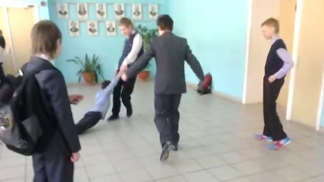 Как развлечься в школе смотреть онлайн