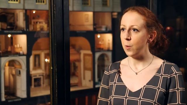 Condition Checking Queen Mary's Dolls' House смотреть онлайн