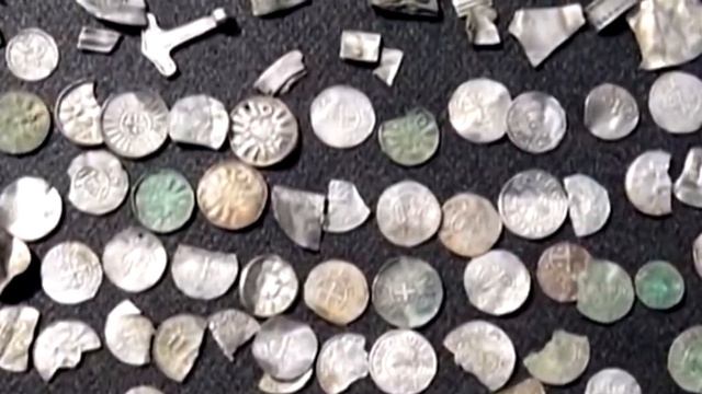 ШКОЛЬНИК НАШЕЛ КЛАД ДАТСКОГО КОРОЛЯ!