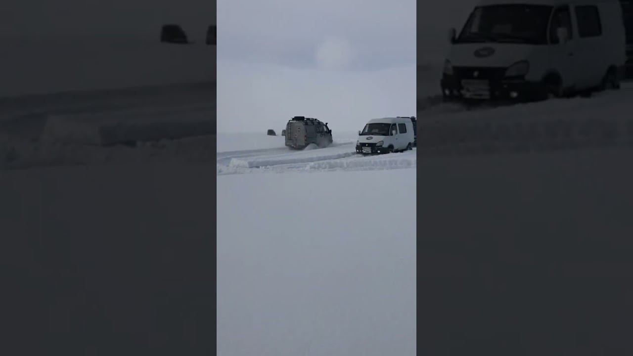 Соболь не едет. Это пухляк. Снега 15см. С горки. Я бы тут на своей девяточке. смотреть онлайн