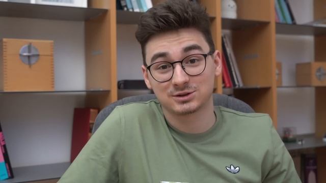 Кто следит за мной? (вопрос-ответ) смотреть онлайн