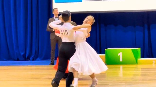 Ярослав Сунь и Карина Киселева Первенство Дети 2 E Медленный Вальс смотреть онлайн