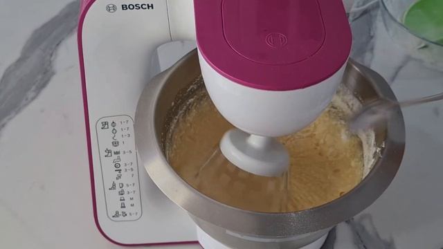 САМЫЕ МЯГКИЕ И ВКУСНЫЕ ТВОРОЖНЫЕ КЕКСЫ смотреть онлайн