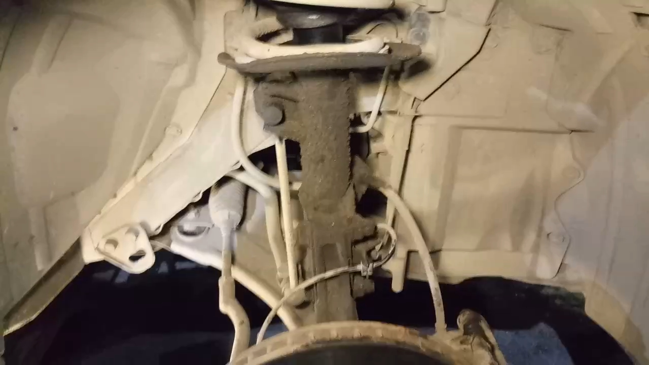 Ниссан кашкай -замена передней стойки - с верхней полкой. смотреть онлайн