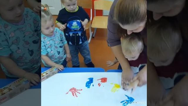 Мы хотим дружить. Коллективная работа ко Дню народного единства. 1 младшая группа. смотреть онлайн