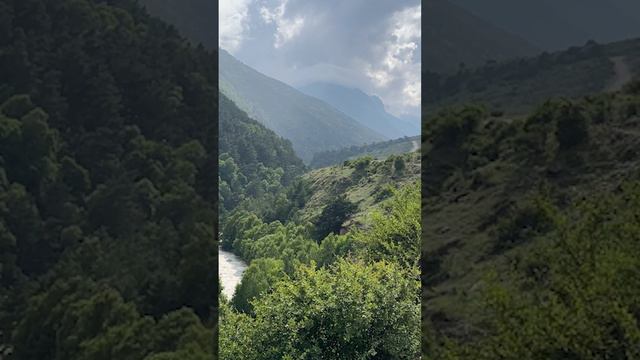 Дорога на Абай-Суу, Чегемское ущелье Кабардино-Балкарии смотреть онлайн