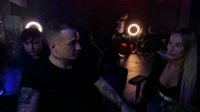 ПРИВЁЛ КРАСОТКУ И ЗАДАЛ ИНТЕРЕСНЫЕ ВОПРОСЫ! | КАК ЧАСТО СМОТРИТ П*%НО? | КАКОЙ РАЗМЕР ГРУДИ? смотреть онлайн