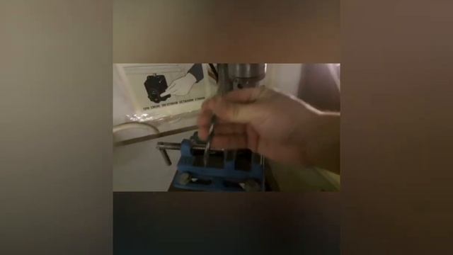 Туристический набор: складной стол и 4 табурета. "2 СЕРИЯ" смотреть онлайн
