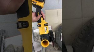 Аккумуляторная ушм Dewalt