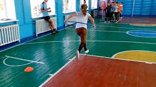 11 Бег в обруче 4 й класс смотреть онлайн