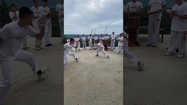 Русские играют в капоэйру ? #capoeira_samara #abadacapoeira #samara #capoeira #капоэйрасамарарф смотреть онлайн