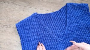 Безрукавка крючком/ модный жилет/ вязание из мохера/ модное вязание