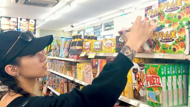 Eating All My Meals at Family Mart! | Japan's Premiere Convenience Store смотреть онлайн