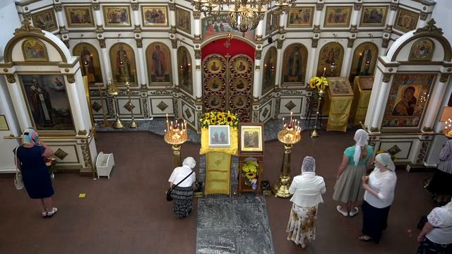 Запись трансляции 12 июля 8:40. Часы. Божественная Литургия смотреть онлайн