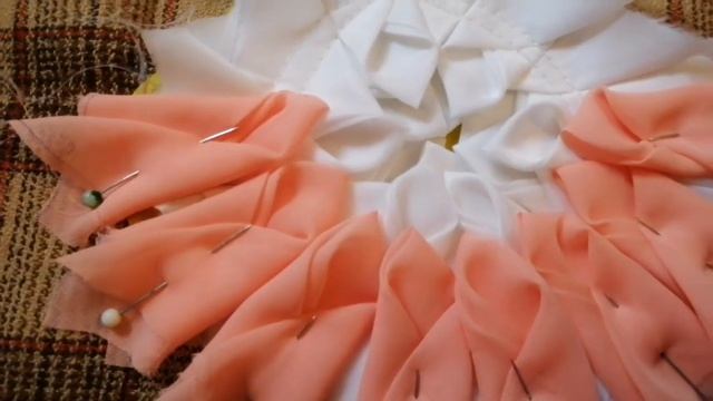 Кругляш георгин. Как я шила коврик из лёгких тканей. смотреть онлайн