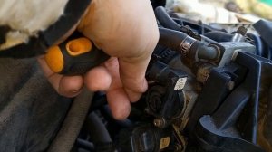 Установка датчика положения дроссельной заслонки на ВАЗ - 2110, ВАЗ - 2111, ВАЗ - 2112