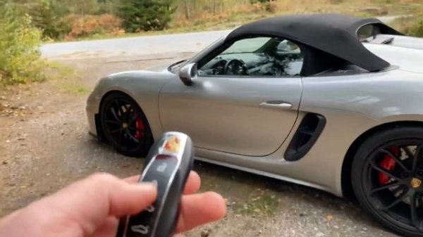Porsche 718 Spyder - Secret Roof hack all owners need to know about