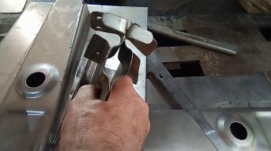 замена передних поддомкратников ваз2107