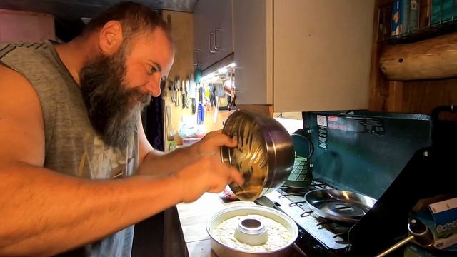 Baking Banana Bread in a Breadtruck on a PROPANE STOVE! смотреть онлайн