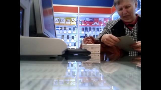 Бабка в магазине сотовой связи смотреть онлайн