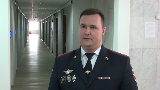 В Новороссийске водитель автомобиля стрелял по прохожим из игрушечного пистолета смотреть онлайн