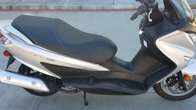 2014 Suzuki Burgman 200 ABS смотреть онлайн