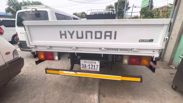 Hyundai 2តោនកន្លះ/ឆ្នាំ04/14500$/0979474642/012909420#បង់រំលោះ25ខេត្តក្រុង