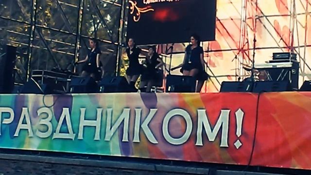 Танцевальный коллектив DREAM. Донецк. Парк Щербакова 30.08.2015 смотреть онлайн