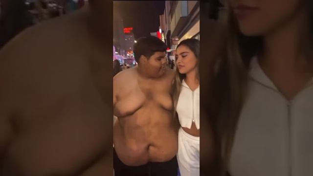 Как дела в качалке? Очень сильный мужчина смотреть онлайн